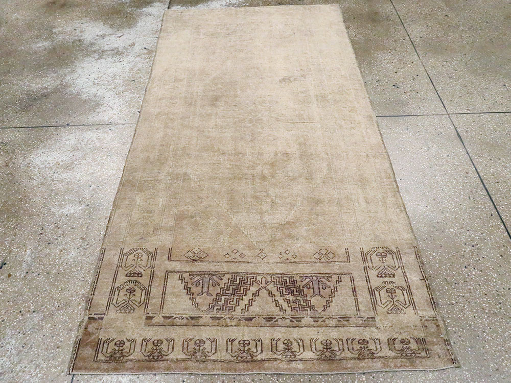 Vintage Turkish Oushak Rug, No.18602 - Gsblank