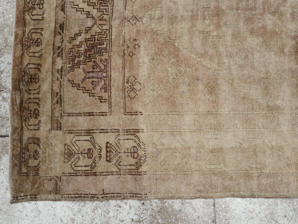 Vintage Turkish Oushak Rug, No.18602 - Gsblank