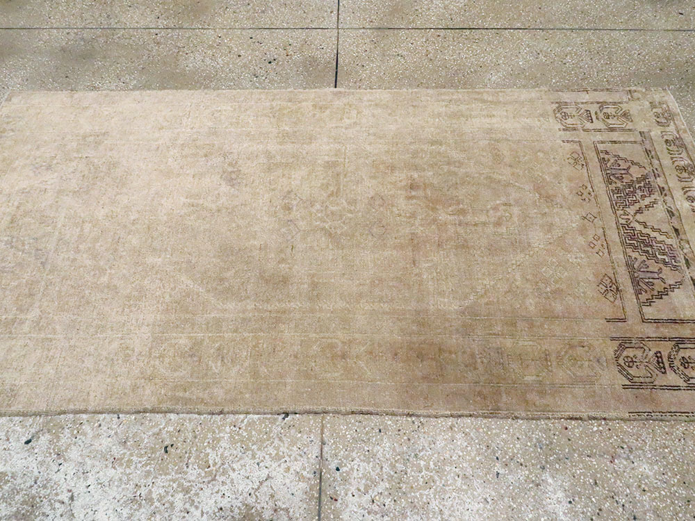 Vintage Turkish Oushak Rug, No.18602 - Gsblank