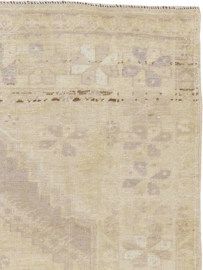 Vintage Turkish Oushak Rug, No.18606 - Gsblank