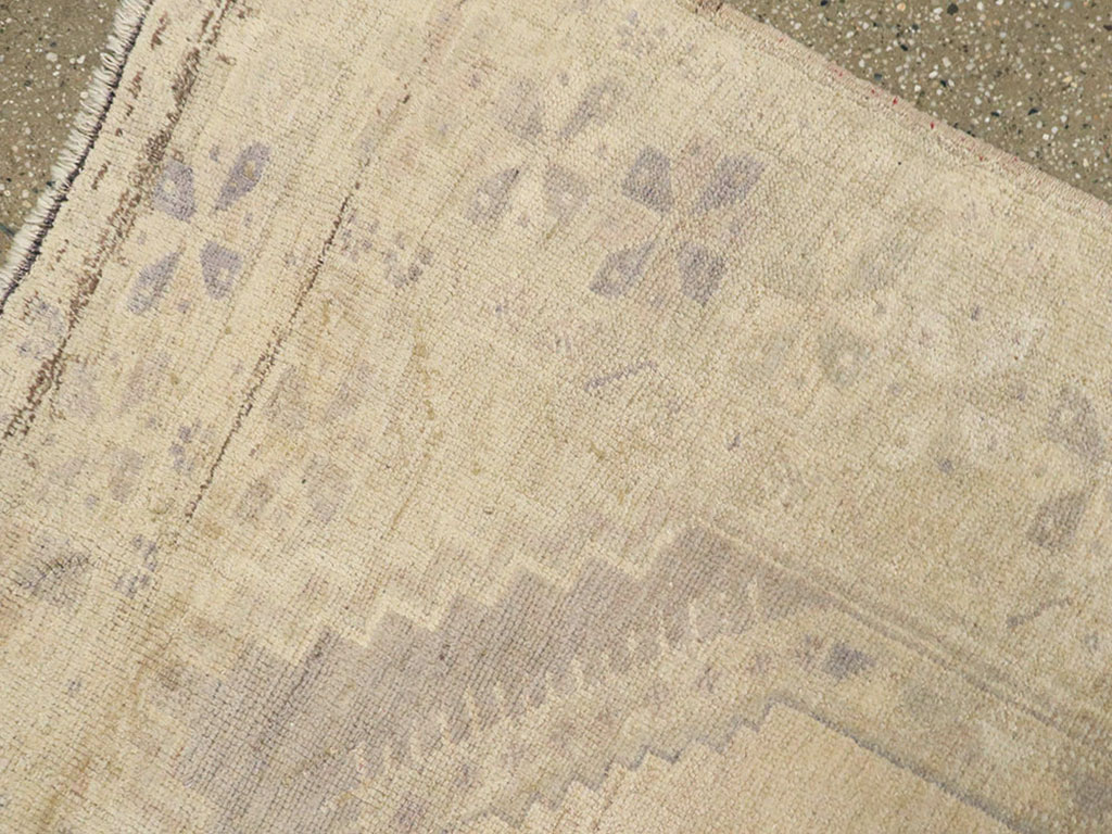 Vintage Turkish Oushak Rug, No.18606 - Gsblank