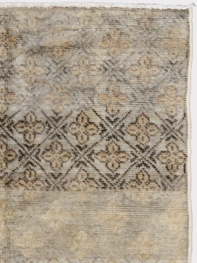 Vintage Turkish Anatolian Rug, No.18610 - Gsblank