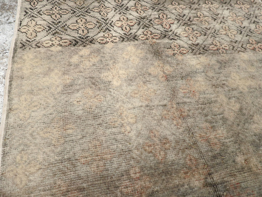 Vintage Turkish Anatolian Rug, No.18610 - Gsblank