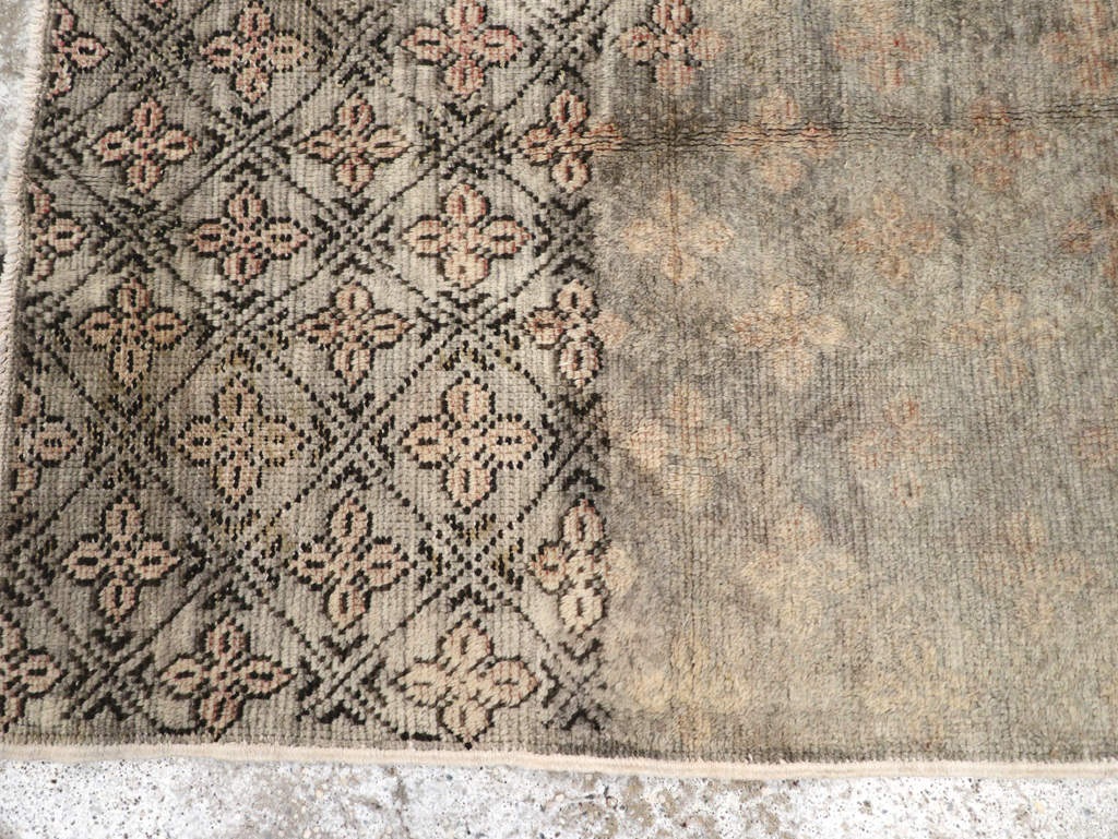 Vintage Turkish Anatolian Rug, No.18610 - Gsblank