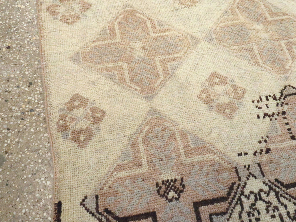Vintage Turkish Anatolian Rug, No.18612 - Gsblank