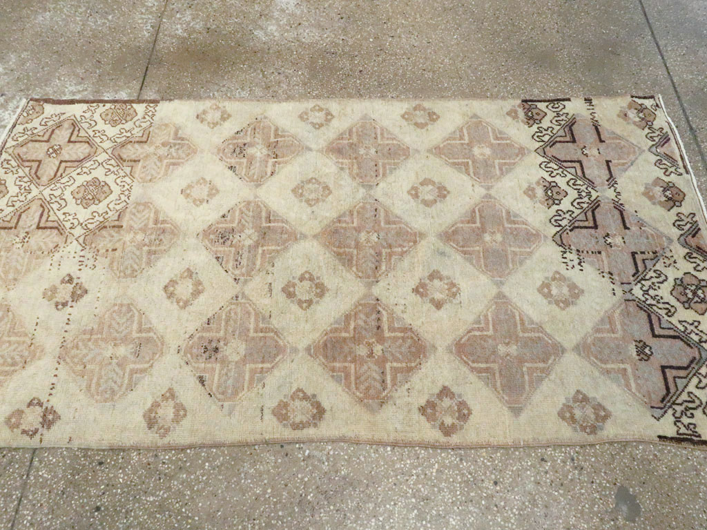 Vintage Turkish Anatolian Rug, No.18612 - Gsblank