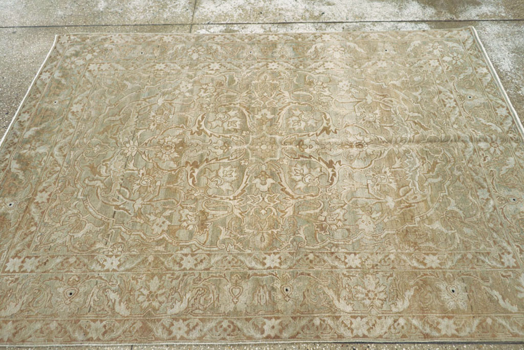 Antique Persian Lavar Kerman Rug, No.18620 - Gsblank