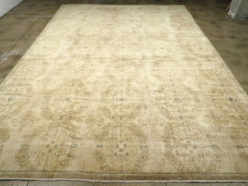 Vintage Indian Lahore Oversize Carpet, No.18660 - Gsblank