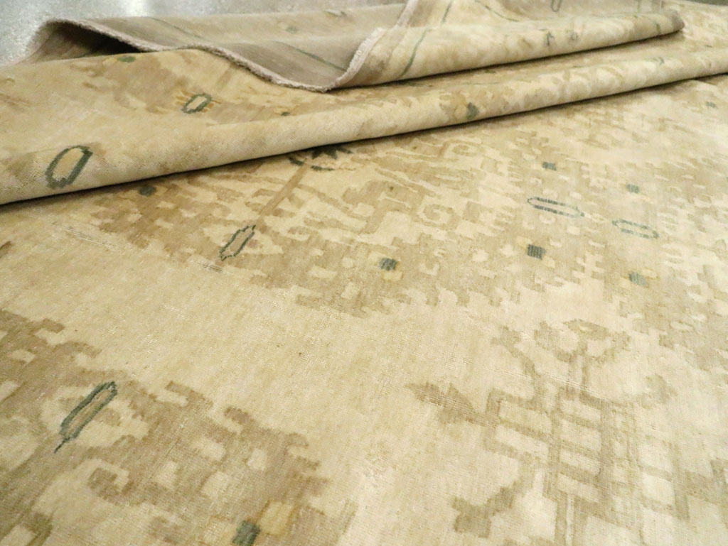 Vintage Indian Lahore Oversize Carpet, No.18660 - Gsblank