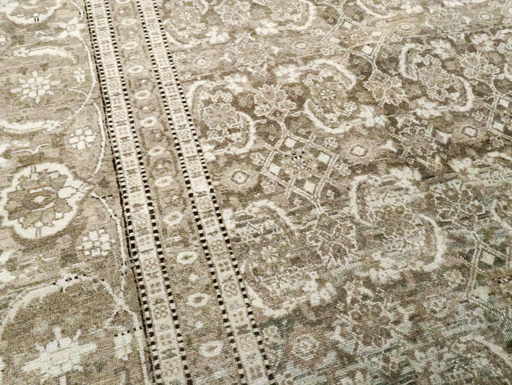 Antique Persian Tabriz Carpet, No.18662 - Gsblank