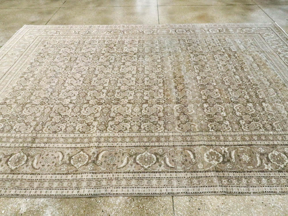 Antique Persian Tabriz Carpet, No.18662 - Gsblank