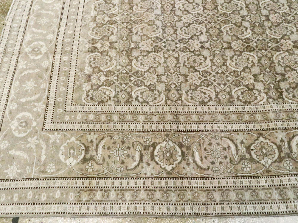 Antique Persian Tabriz Carpet, No.18662 - Gsblank