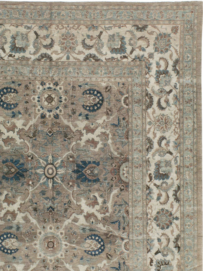 Antique Persian Tabriz Carpet, No.18680 - Gsblank