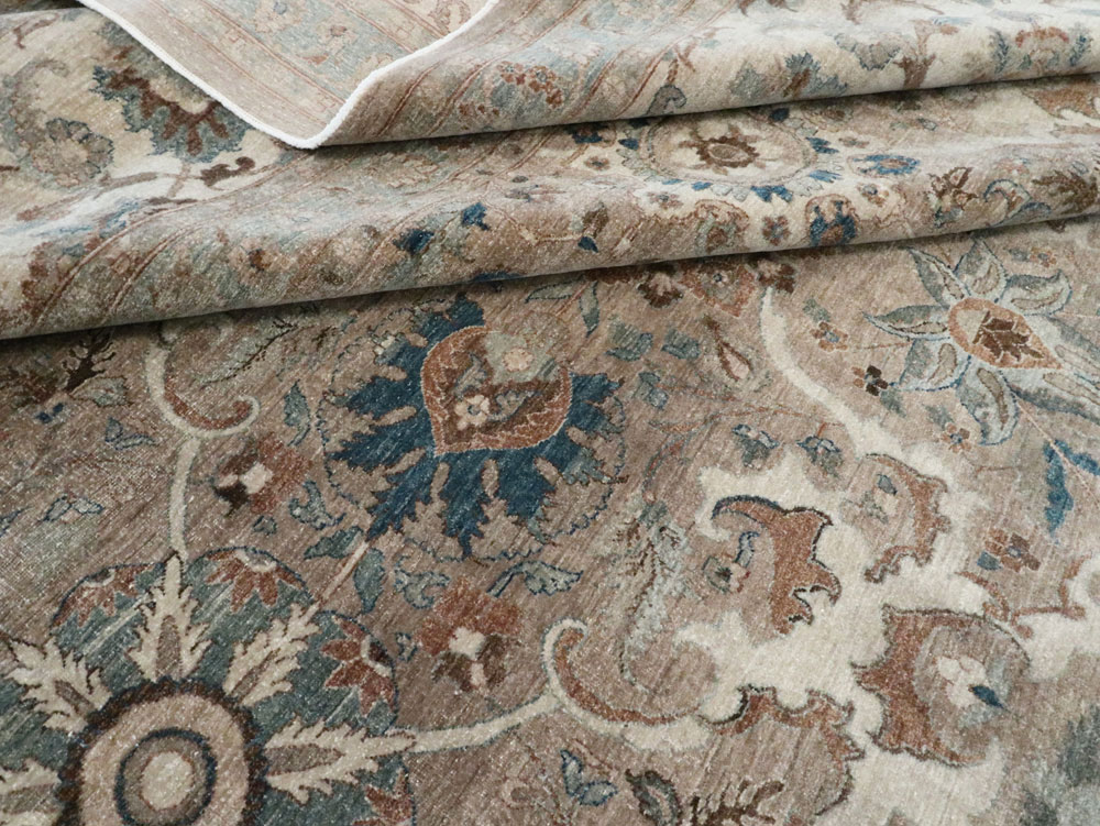 Antique Persian Tabriz Carpet, No.18680 - Gsblank