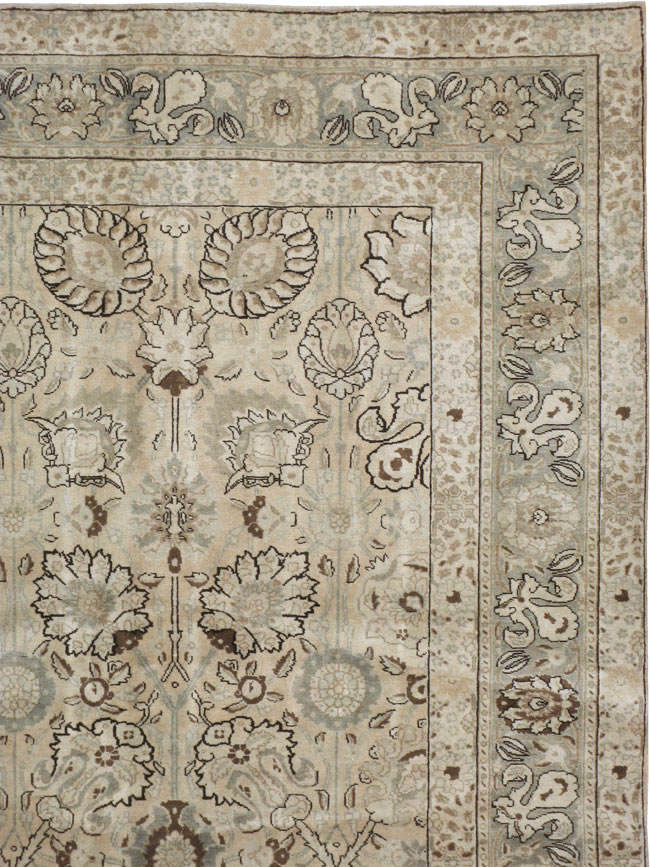 Antique Persian Tabriz Carpet, No.18693 - Gsblank