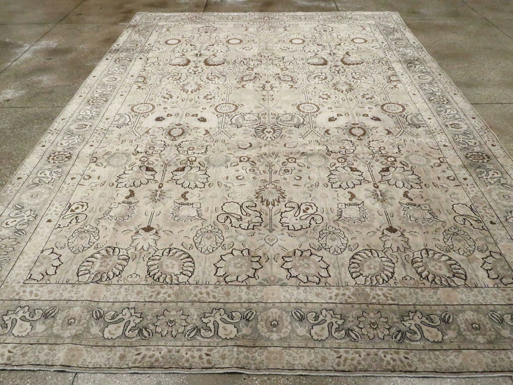 Antique Persian Tabriz Carpet, No.18693 - Gsblank
