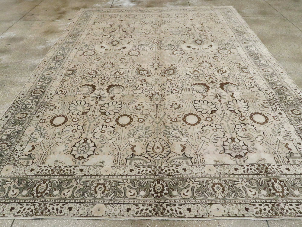 Antique Persian Tabriz Carpet, No.18693 - Gsblank