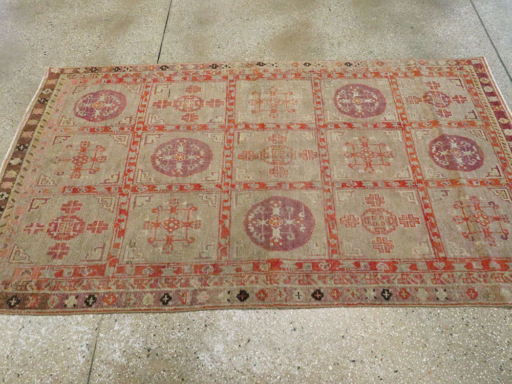 Vintage East Turkestan Khotan Rug, No.18717 - Gsblank