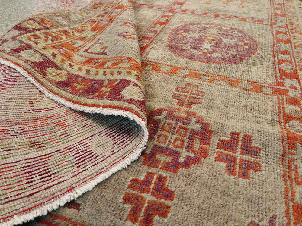 Vintage East Turkestan Khotan Rug, No.18717 - Gsblank