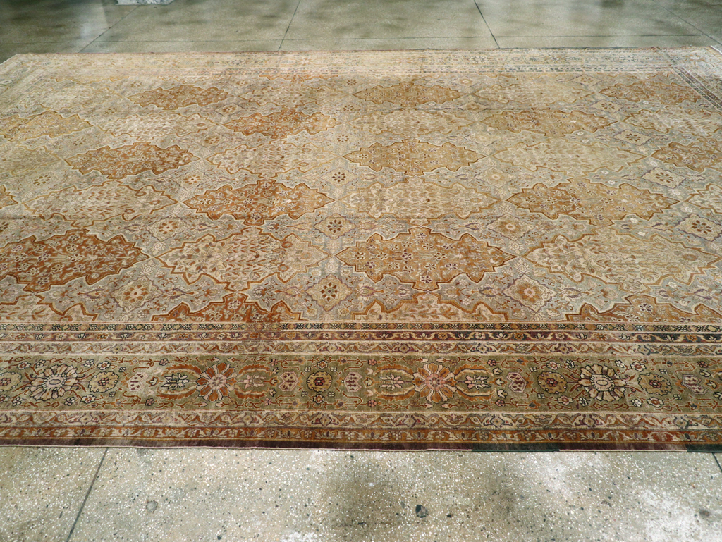 Antique Indian Lahore Carpet, No.18775 - Gsblank