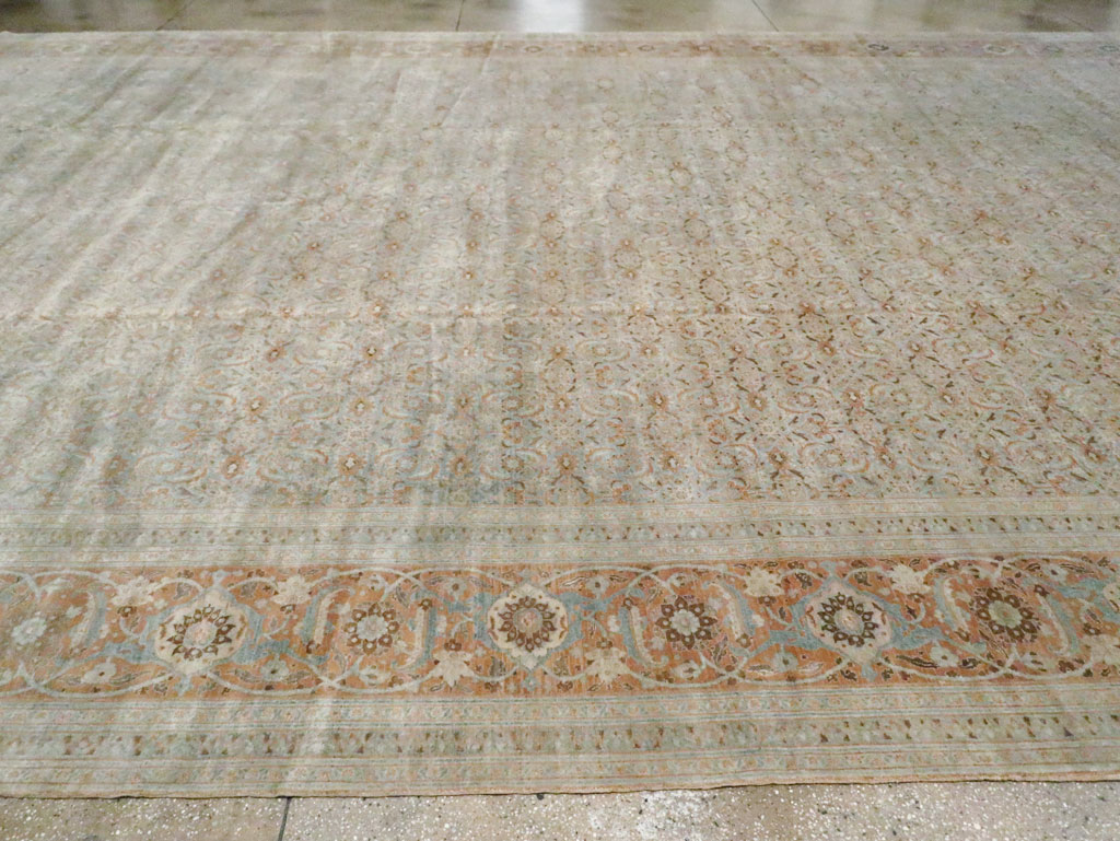 Antique Persian Tabriz Carpet, No.18778 - Gsblank