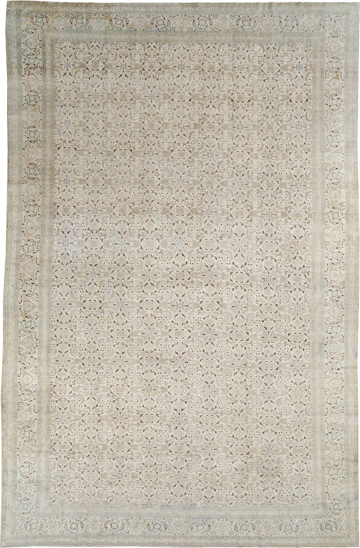 Antique Persian Tabriz Oversize Carpet, No.18782 - Gsblank