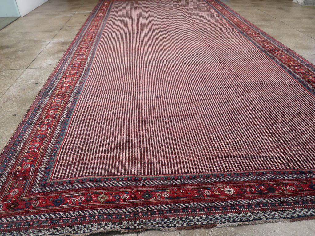Antique Persian Qashqai Carpet, No.18789 - Gsblank
