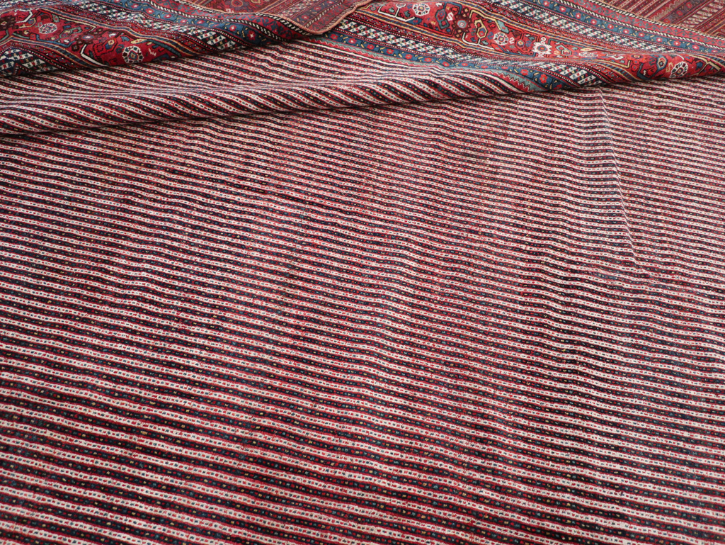 Antique Persian Qashqai Carpet, No.18789 - Gsblank