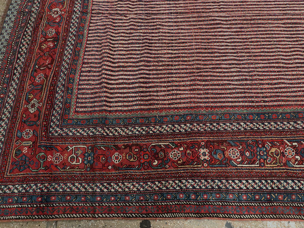 Antique Persian Qashqai Carpet, No.18791 - Gsblank