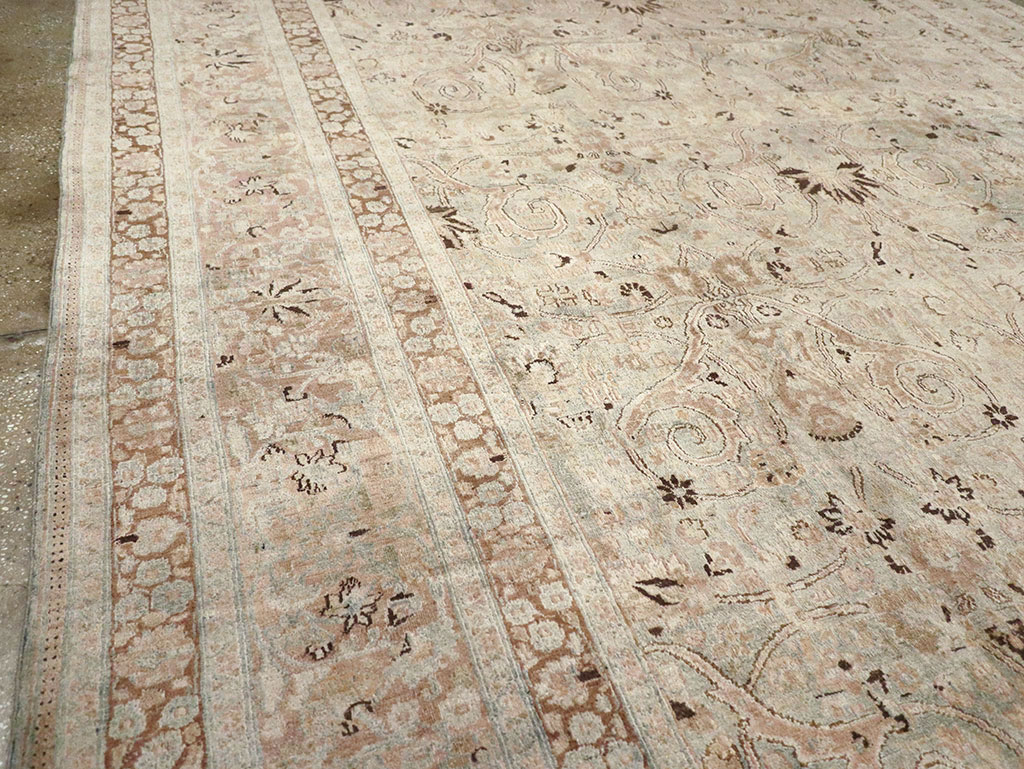 Antique Persian Mashad Carpet, No.18802 - Gsblank