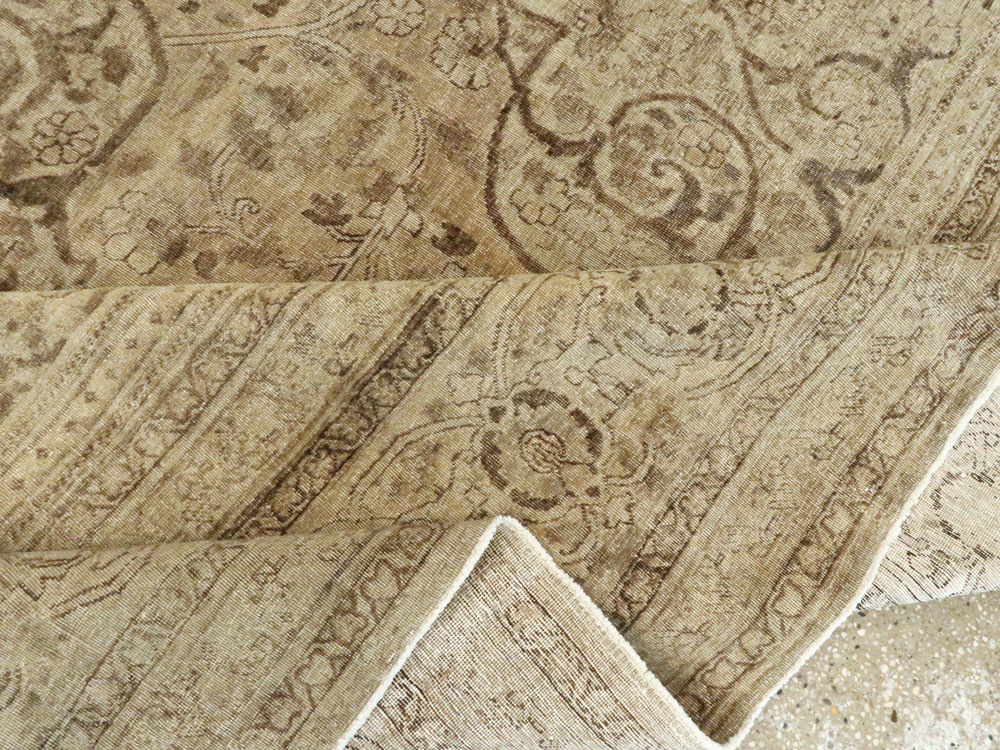 Antique Persian Tabriz Carpet, No.18812 - Gsblank