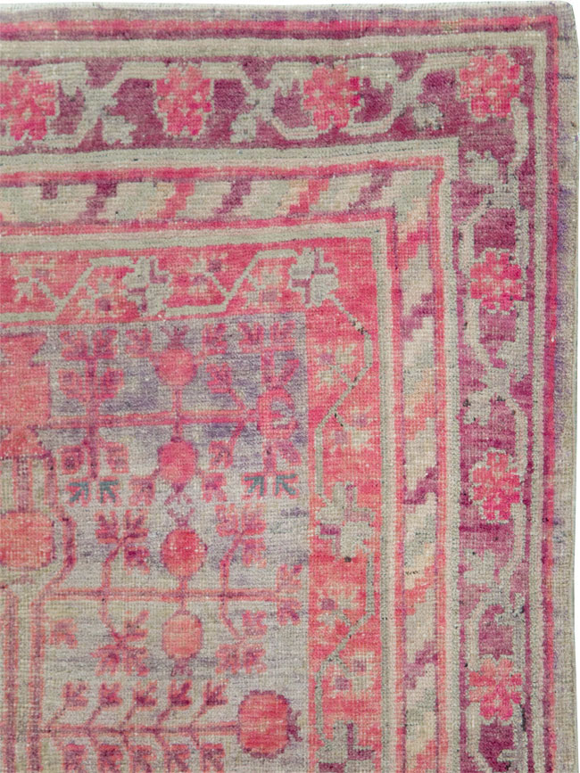 Vintage East Turkestan Khotan Rug, No.18839 - Gsblank