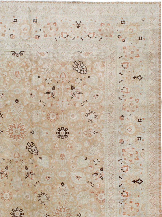 Antique Persian Tabriz Carpet, No.18848 - Gsblank