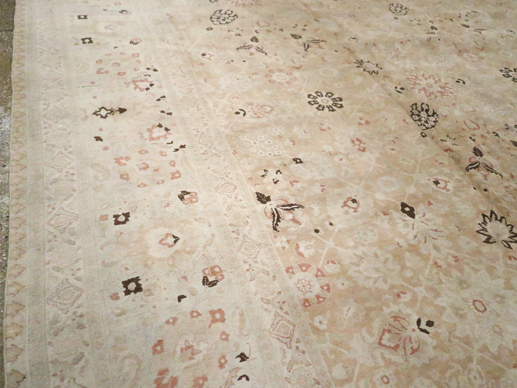 Antique Persian Tabriz Carpet, No.18848 - Gsblank