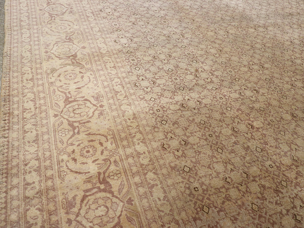 Vintage Persian Tabriz Carpet, No.18853 - Gsblank