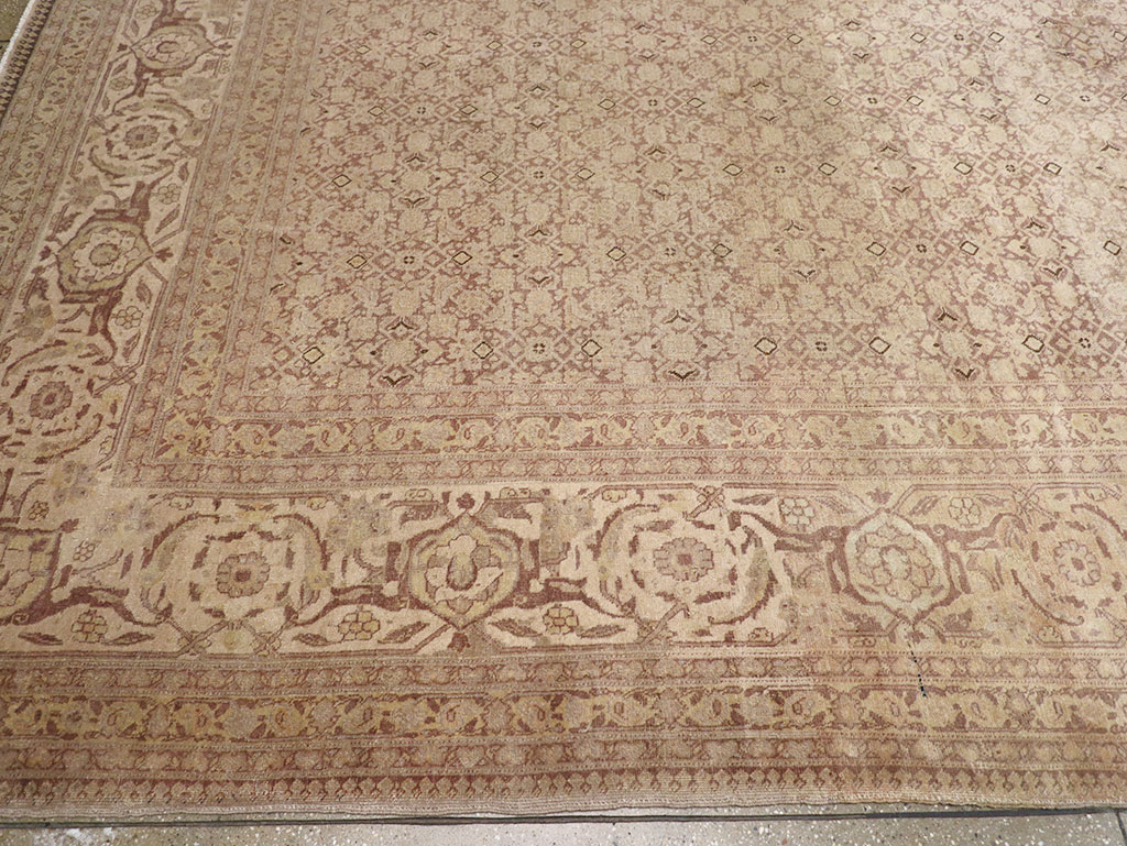 Vintage Persian Tabriz Carpet, No.18853 - Gsblank
