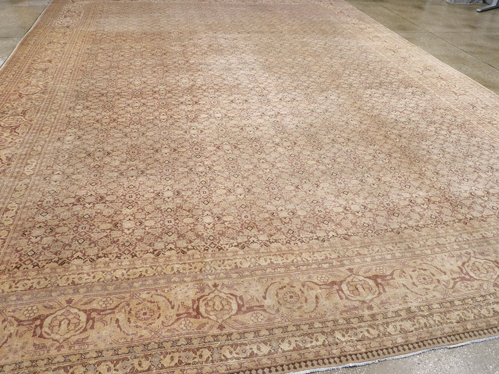 Vintage Persian Tabriz Carpet, No.18853 - Gsblank