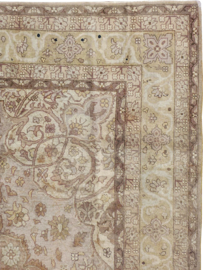 Vintage Indian Lahore Carpet, No.18861 - Gsblank