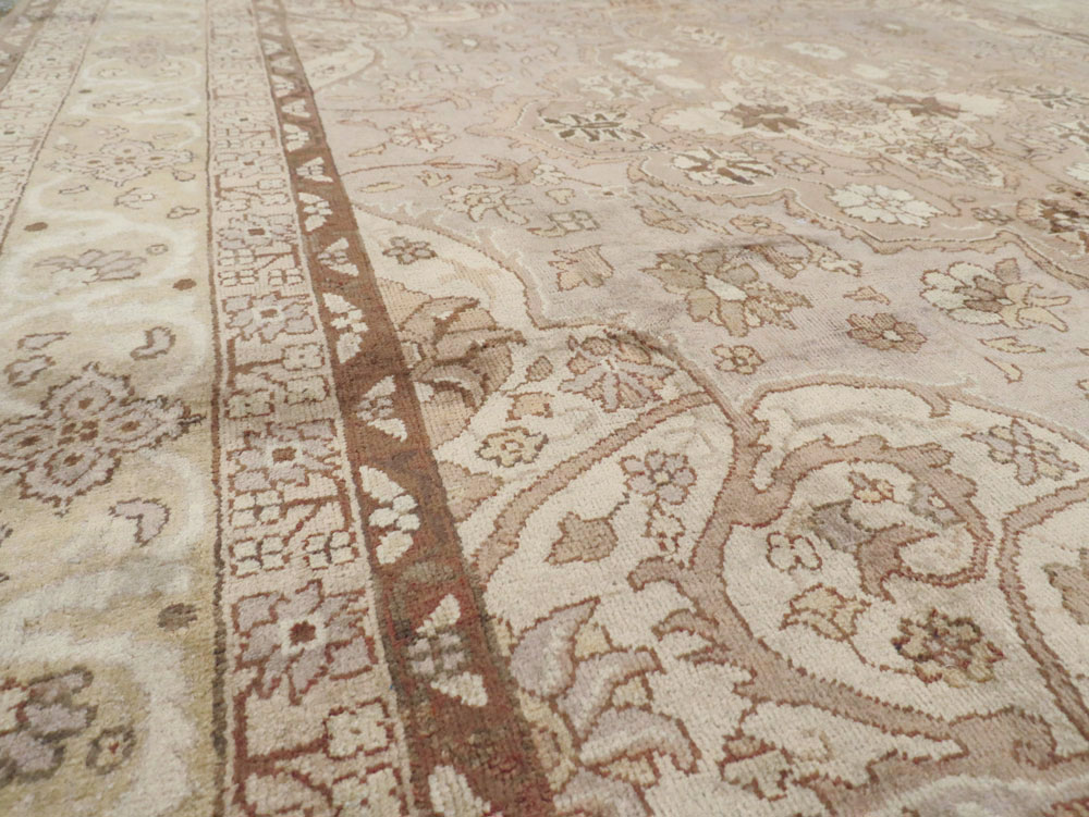 Vintage Indian Lahore Carpet, No.18861 - Gsblank