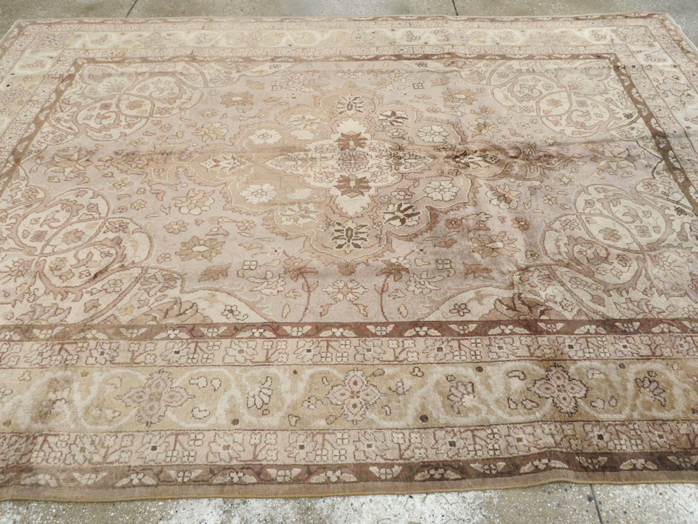Vintage Indian Lahore Carpet, No.18861 - Gsblank