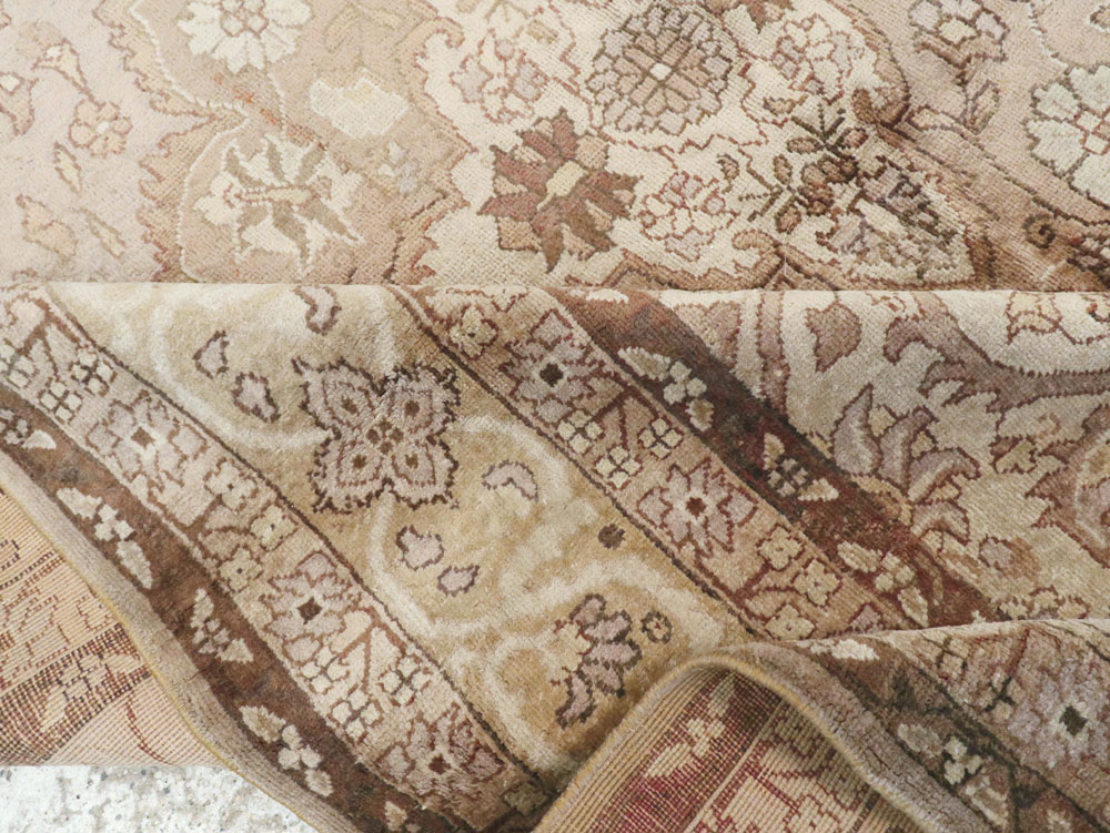 Vintage Indian Lahore Carpet, No.18861 - Gsblank