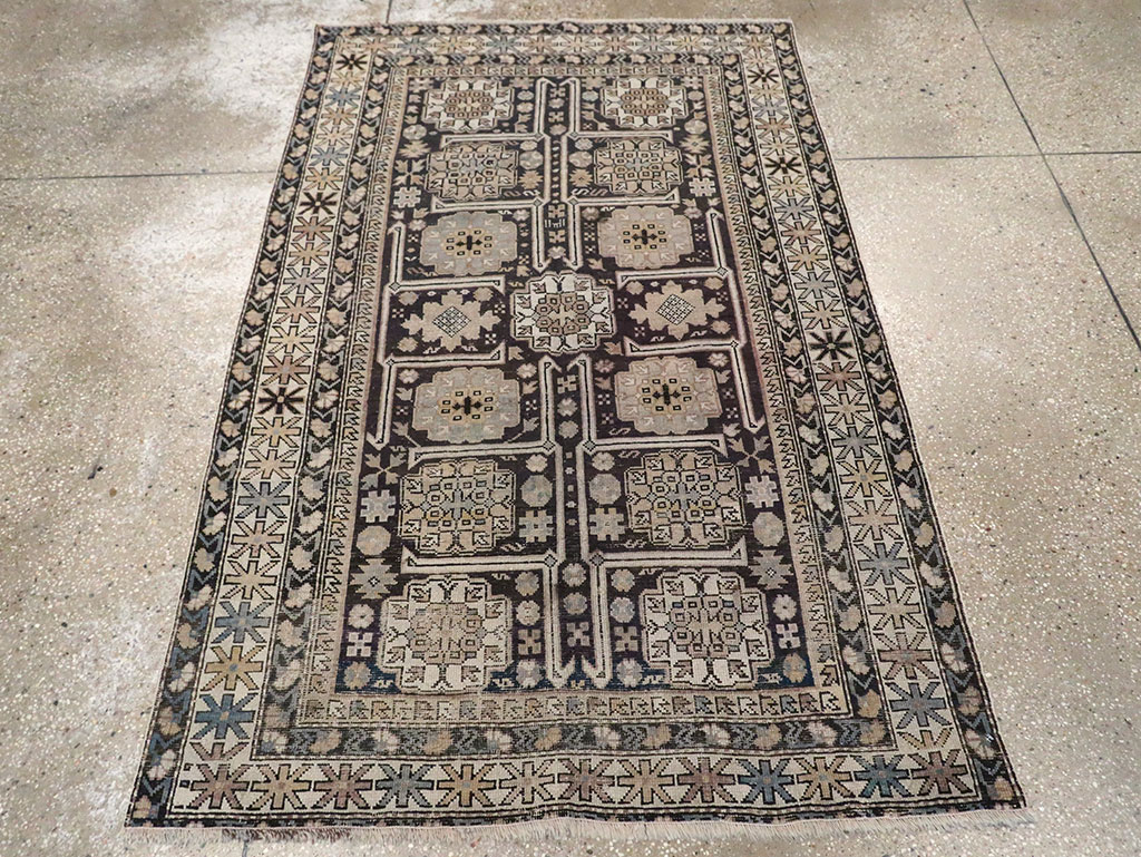 Antique Caucasian Shirvan Rug, No.18893 - Gsblank