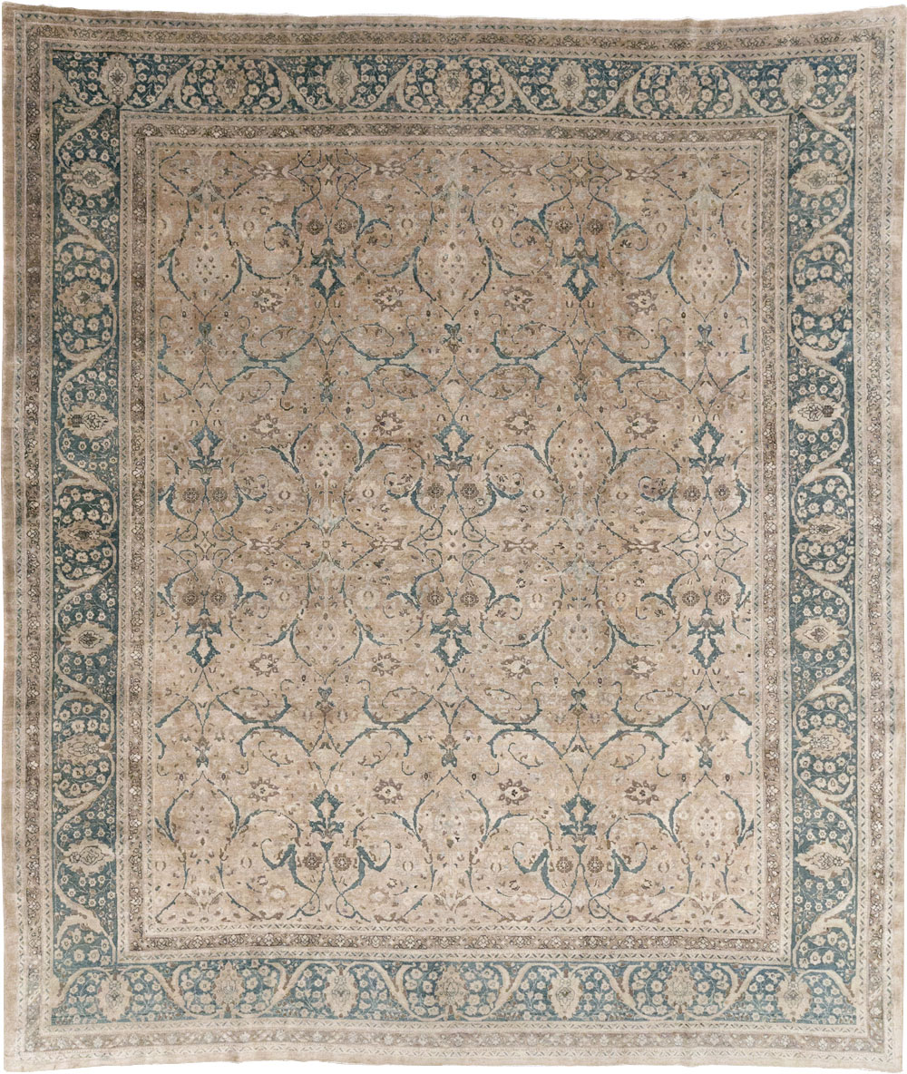 Antique Persian Tabriz Carpet, No.18900 - Gsblank