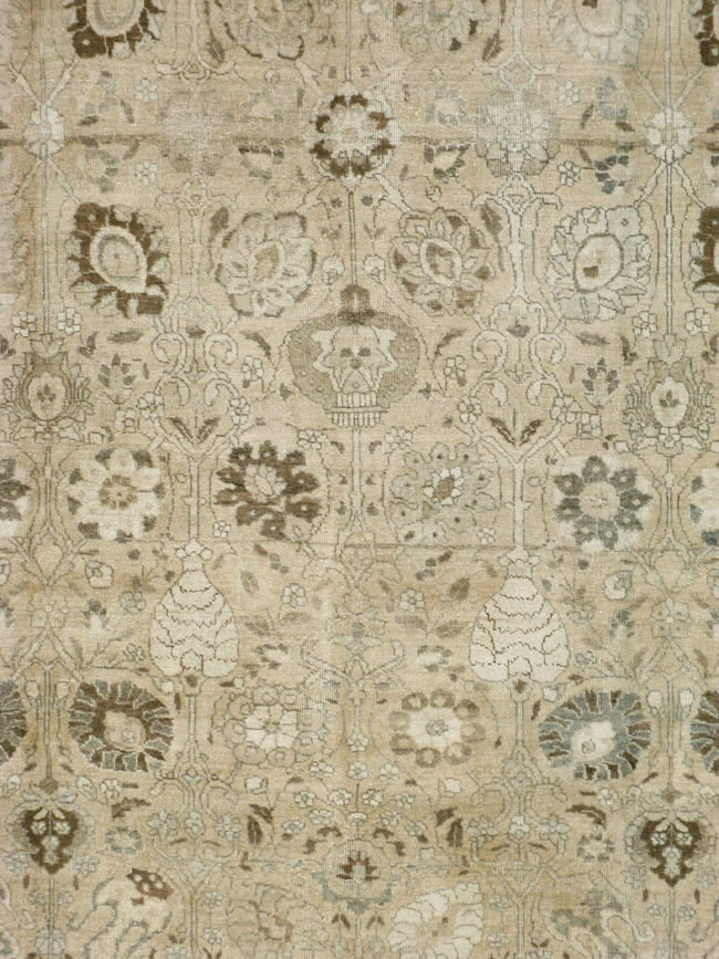 Antique Persian Tabriz Carpet, No.18904 - Gsblank