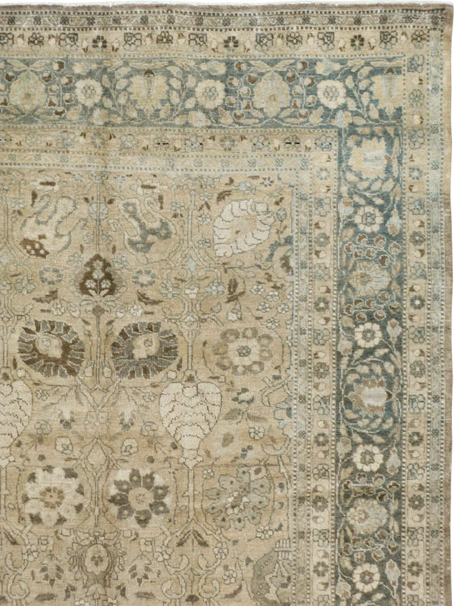 Antique Persian Tabriz Carpet, No.18904 - Gsblank
