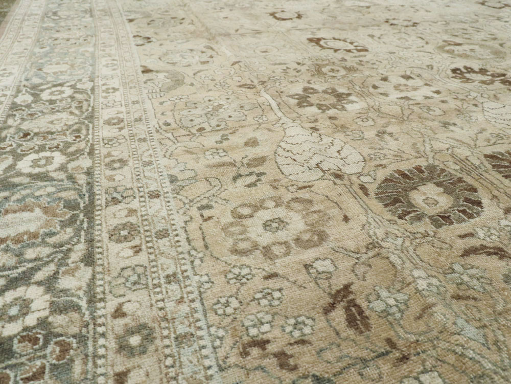Antique Persian Tabriz Carpet, No.18904 - Gsblank