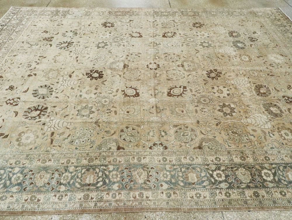 Antique Persian Tabriz Carpet, No.18904 - Gsblank