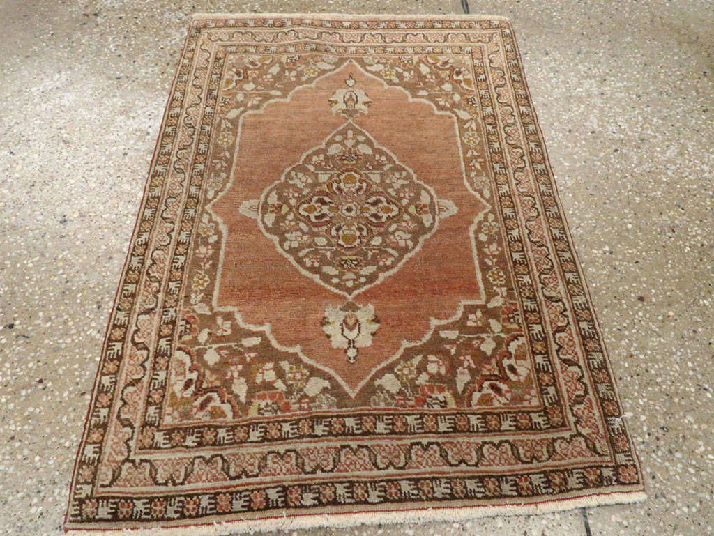 Antique Persian Tabriz Rug, No.18914 - Gsblank