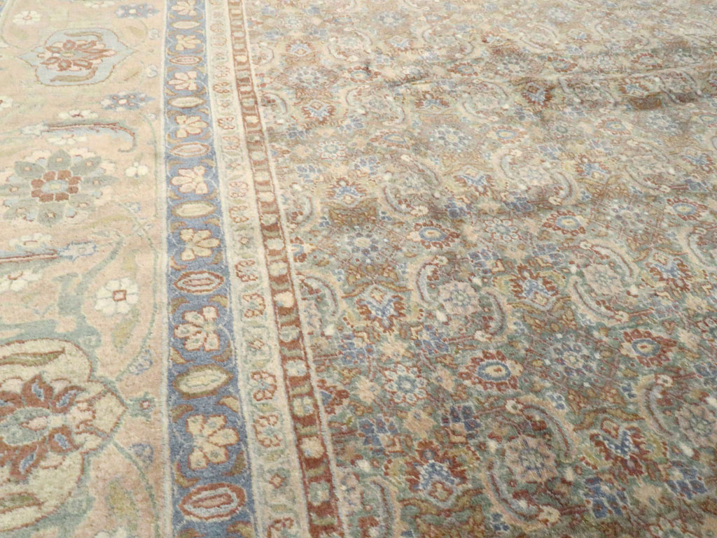 Antique Persian Tabriz Carpet, No.18926 - Gsblank