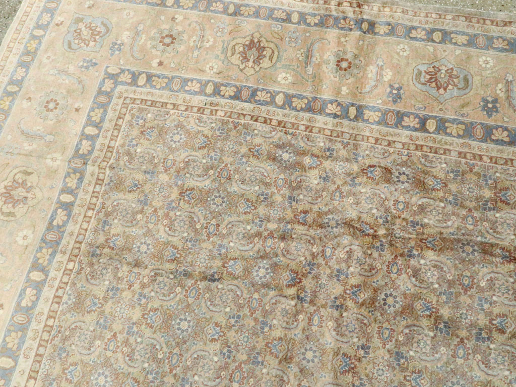 Antique Persian Tabriz Carpet, No.18926 - Gsblank